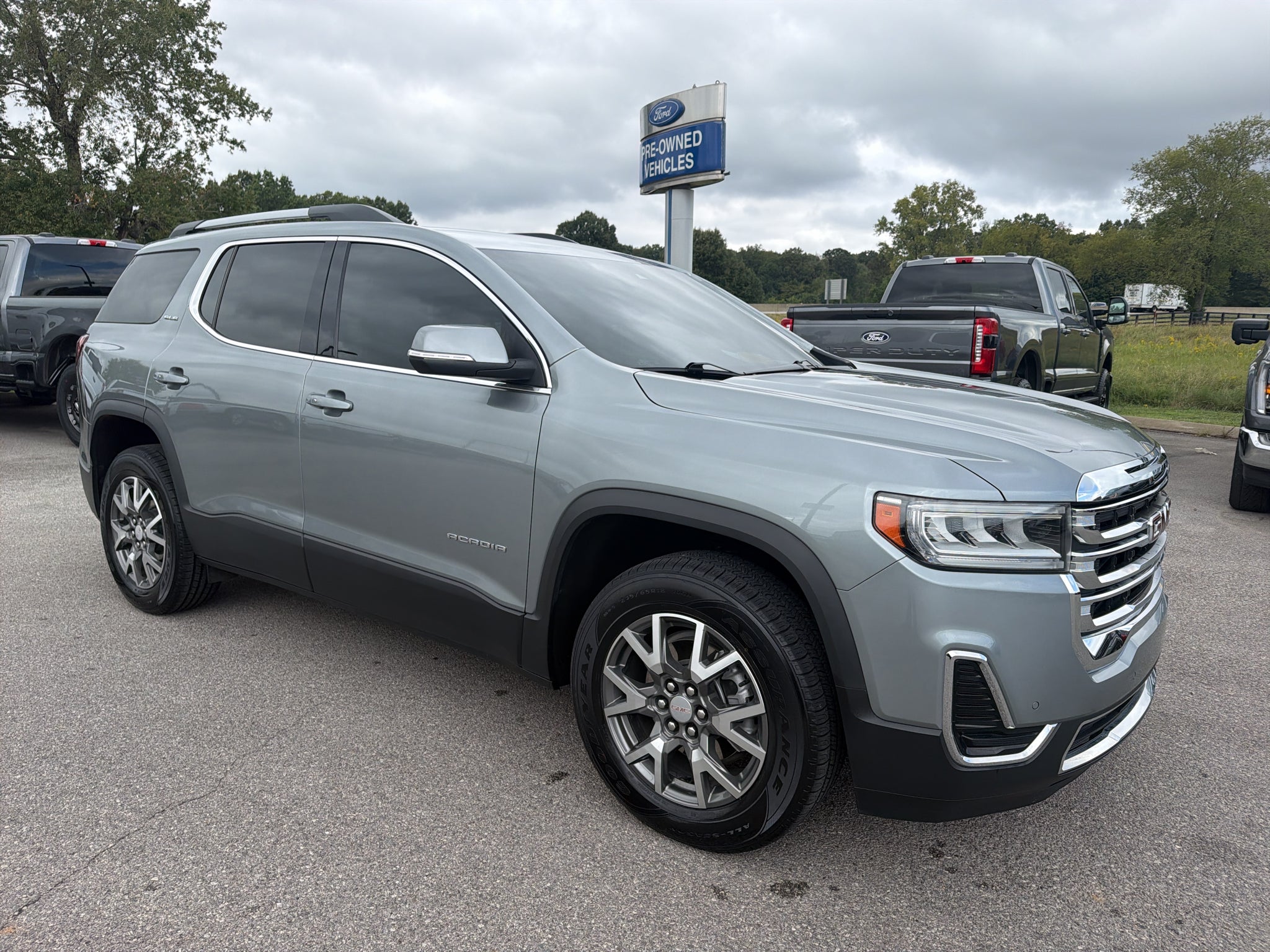 2023 GMC Acadia FWD SLE