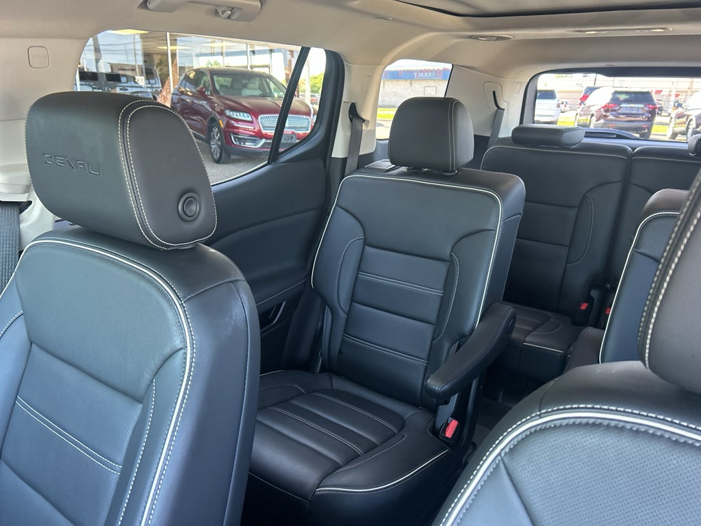 2022 GMC Acadia FWD Denali