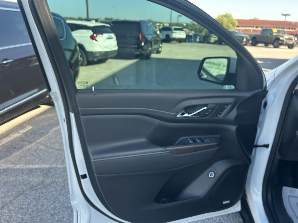 2022 GMC Acadia FWD Denali