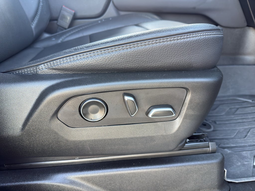 2023 GMC Yukon 4WD Denali