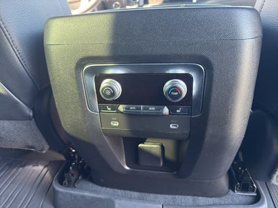 2023 GMC Yukon 4WD Denali