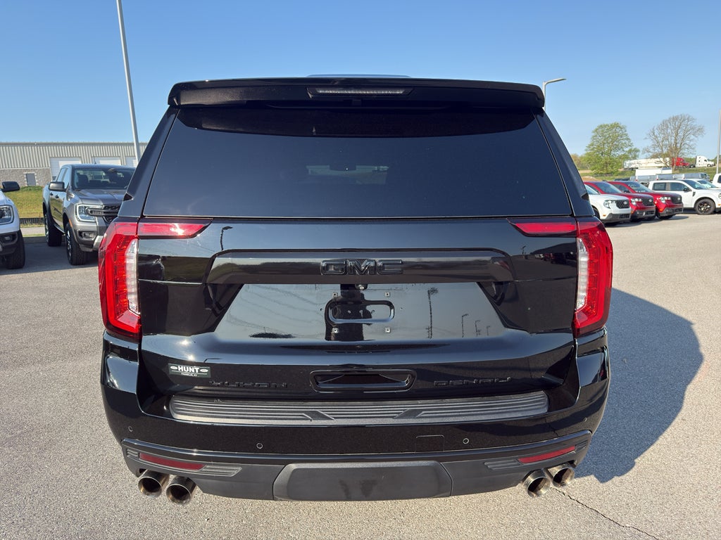 2023 GMC Yukon 4WD Denali