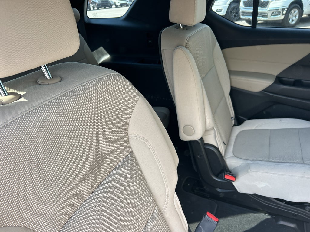 2022 Chevrolet Traverse FWD LT Cloth