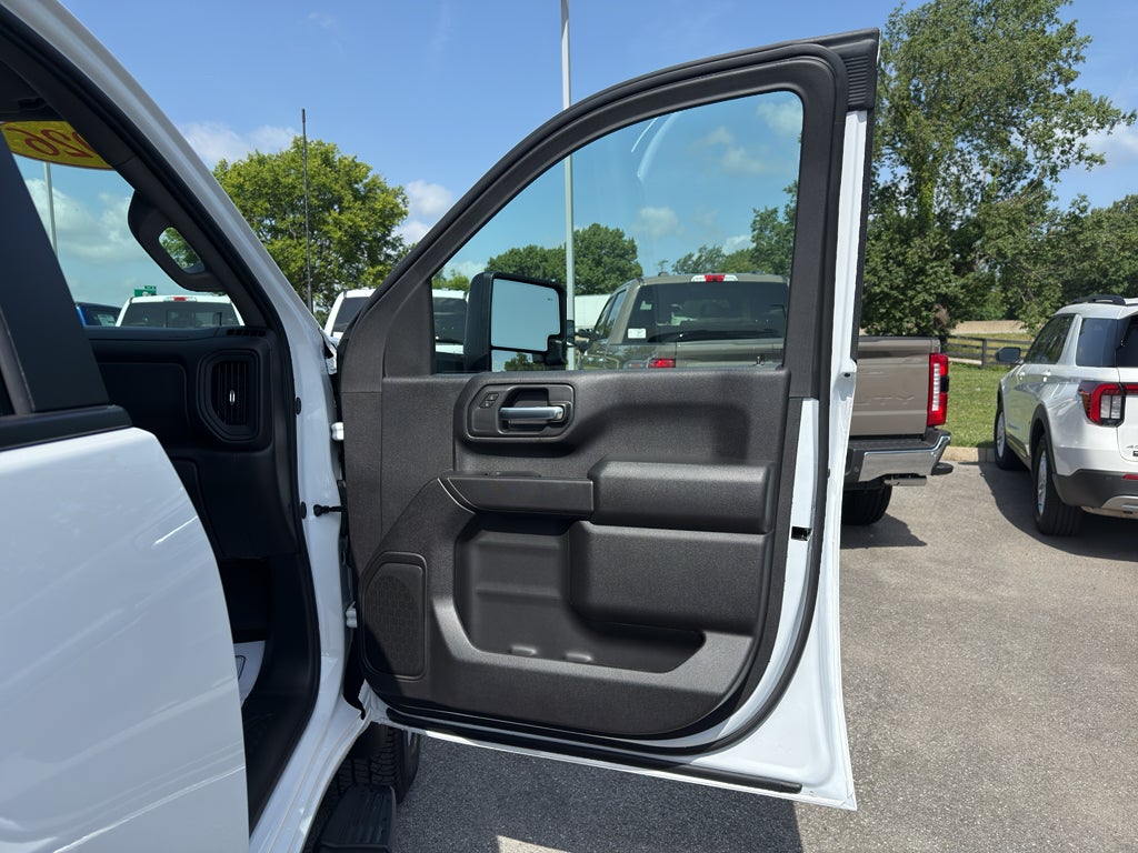 2026 GMC Sierra 2500 HD Crew Cab, Standard Bed, Pro, 4WD