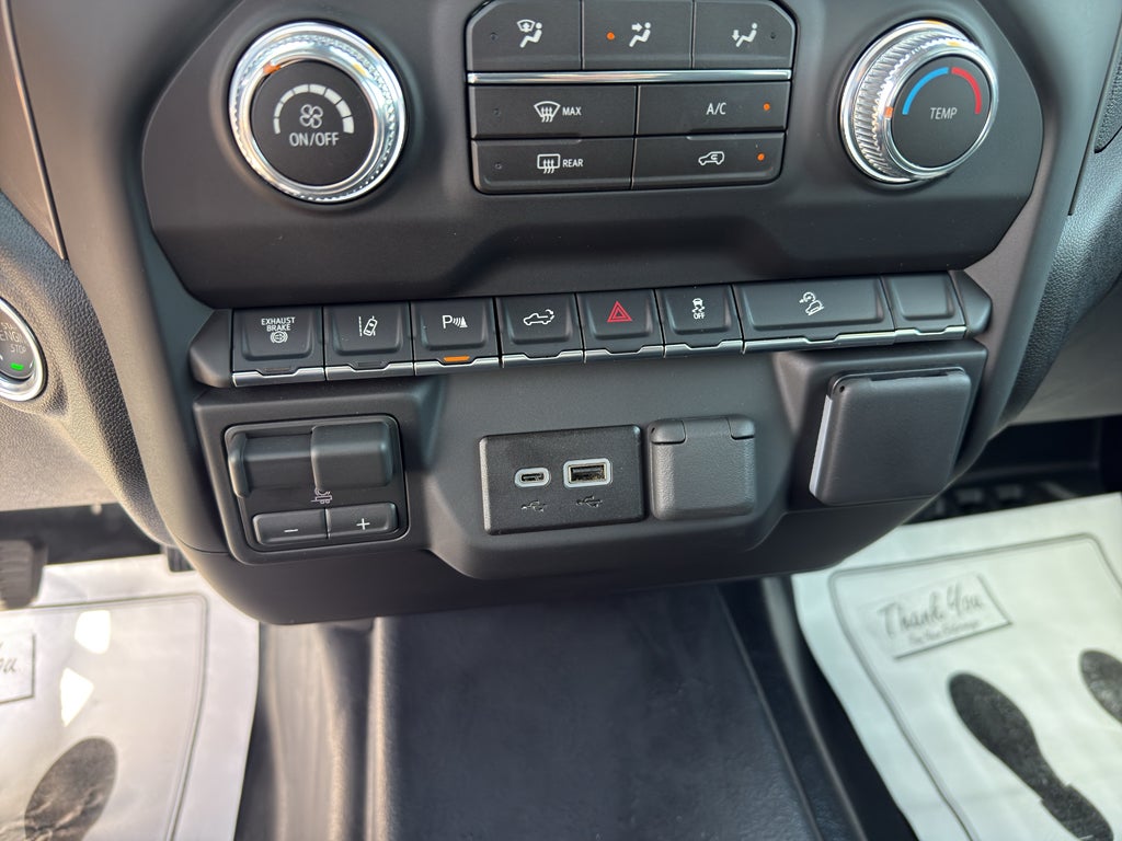 2026 GMC Sierra 2500 HD Crew Cab, Standard Bed, Pro, 4WD
