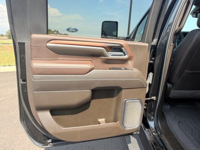 2025 GMC Sierra 2500HD 4WD Crew Cab Standard Bed Denali