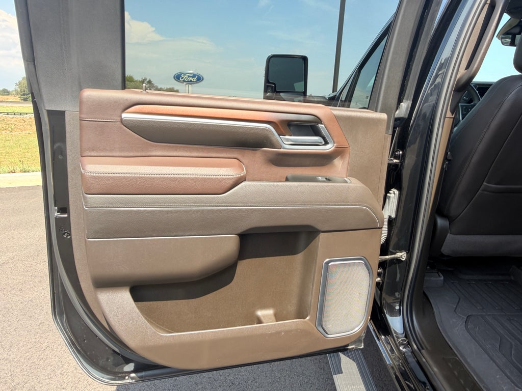 2025 GMC Sierra 2500HD 4WD Crew Cab Standard Bed Denali