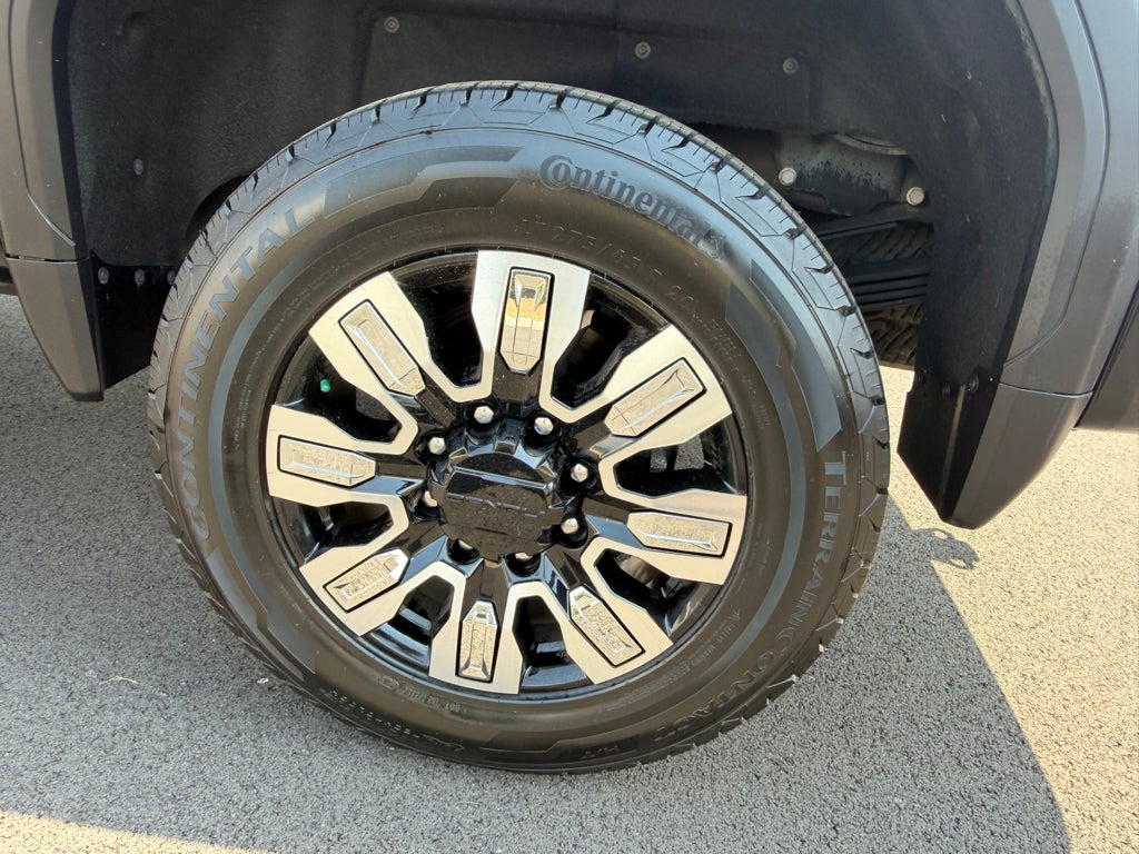 2025 GMC Sierra 2500HD 4WD Crew Cab Standard Bed Denali