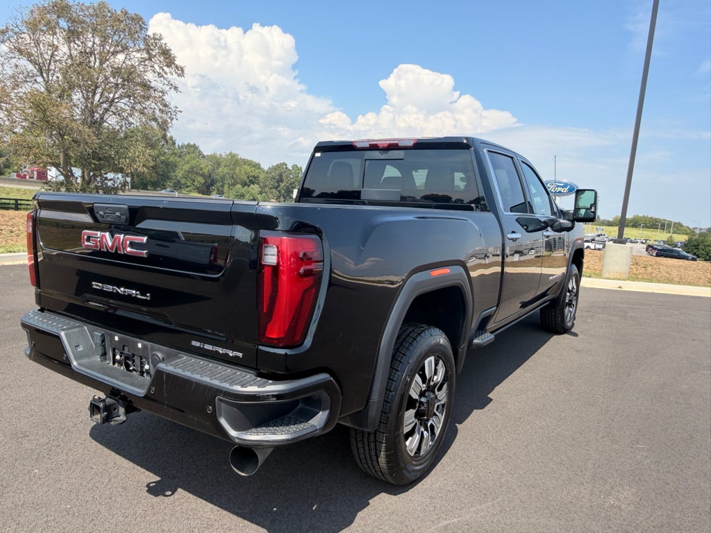 2025 GMC Sierra 2500HD 4WD Crew Cab Standard Bed Denali