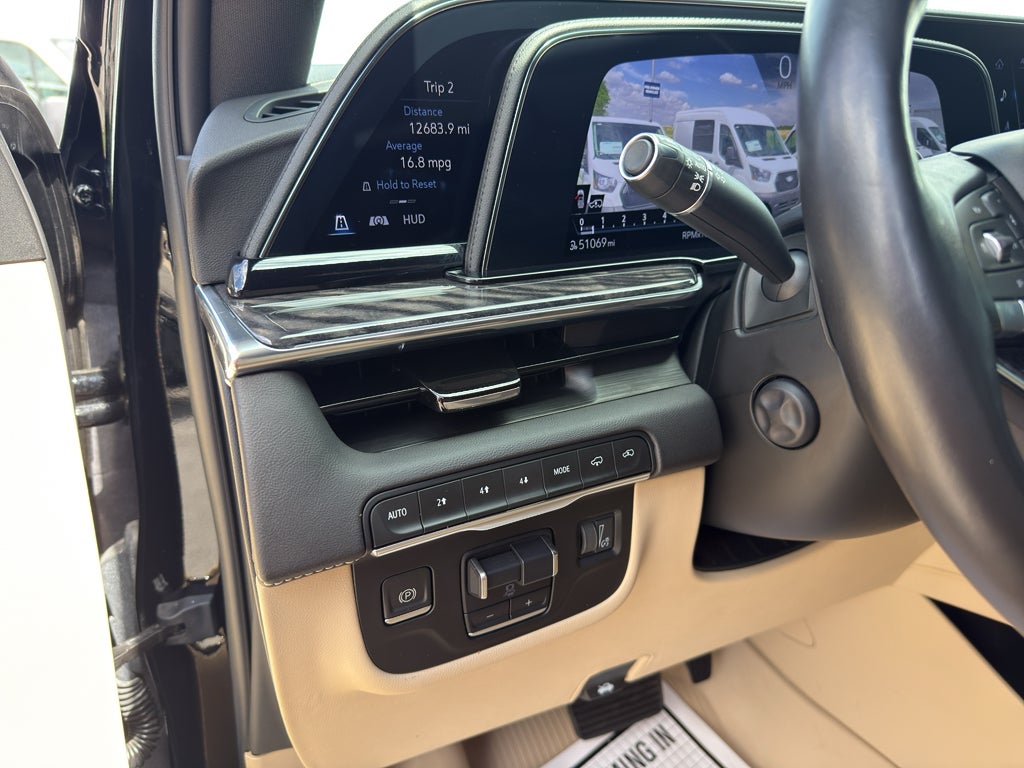 2022 Cadillac Escalade ESV Premium Luxury