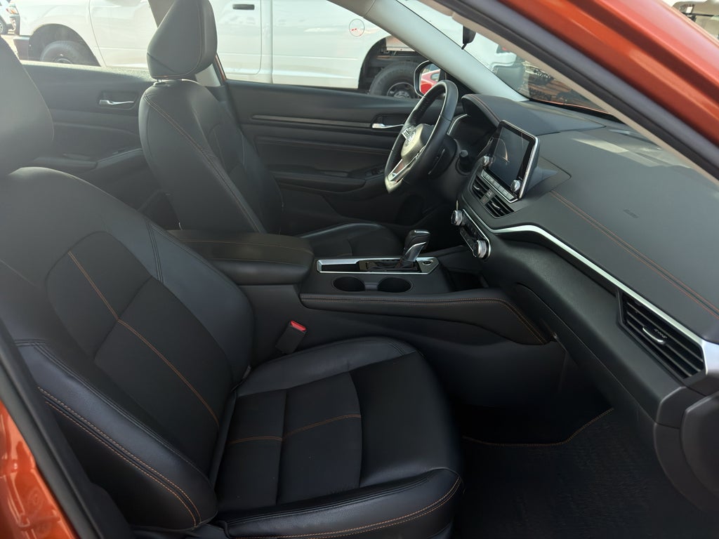2020 Nissan Altima SR FWD