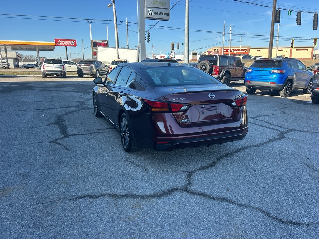 2023 Nissan Altima SV FWD