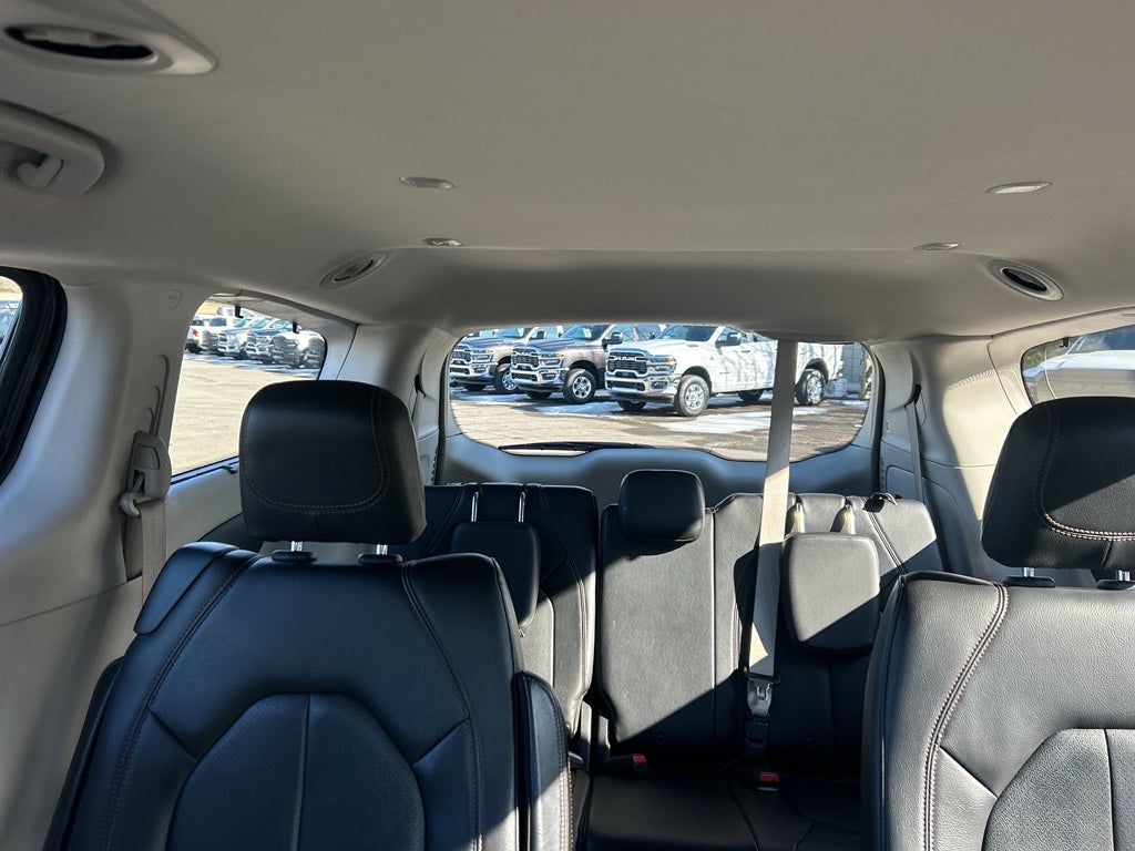 2020 Chrysler Pacifica Touring L