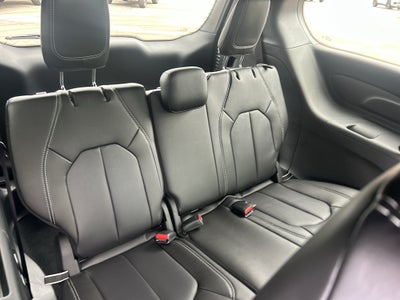 2027 Chrysler Pacifica PACIFICA SELECT