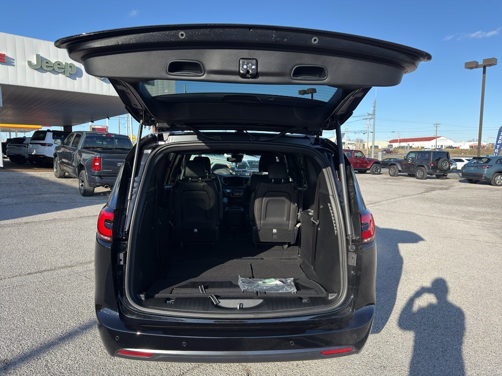 2026 Chrysler Pacifica PACIFICA SELECT