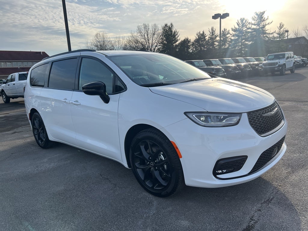 2026 Chrysler Pacifica PACIFICA SELECT