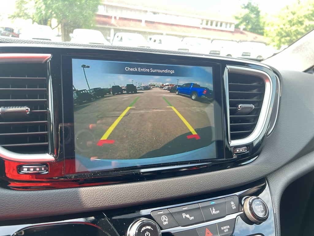 2025 Chrysler Voyager VOYAGER LX