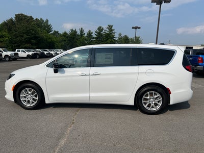 2025 Chrysler Voyager VOYAGER LX