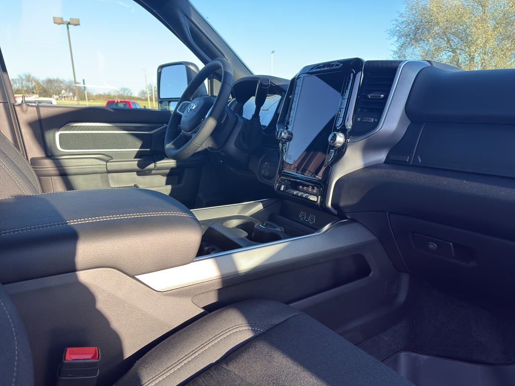 2026 RAM Ram 3500 RAM 3500 BIG HORN CREW CAB 4X4 8' BOX