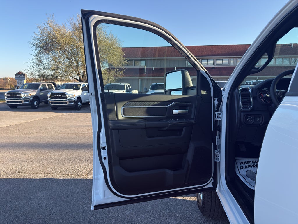 2026 RAM Ram 3500 RAM 3500 BIG HORN CREW CAB 4X4 8' BOX