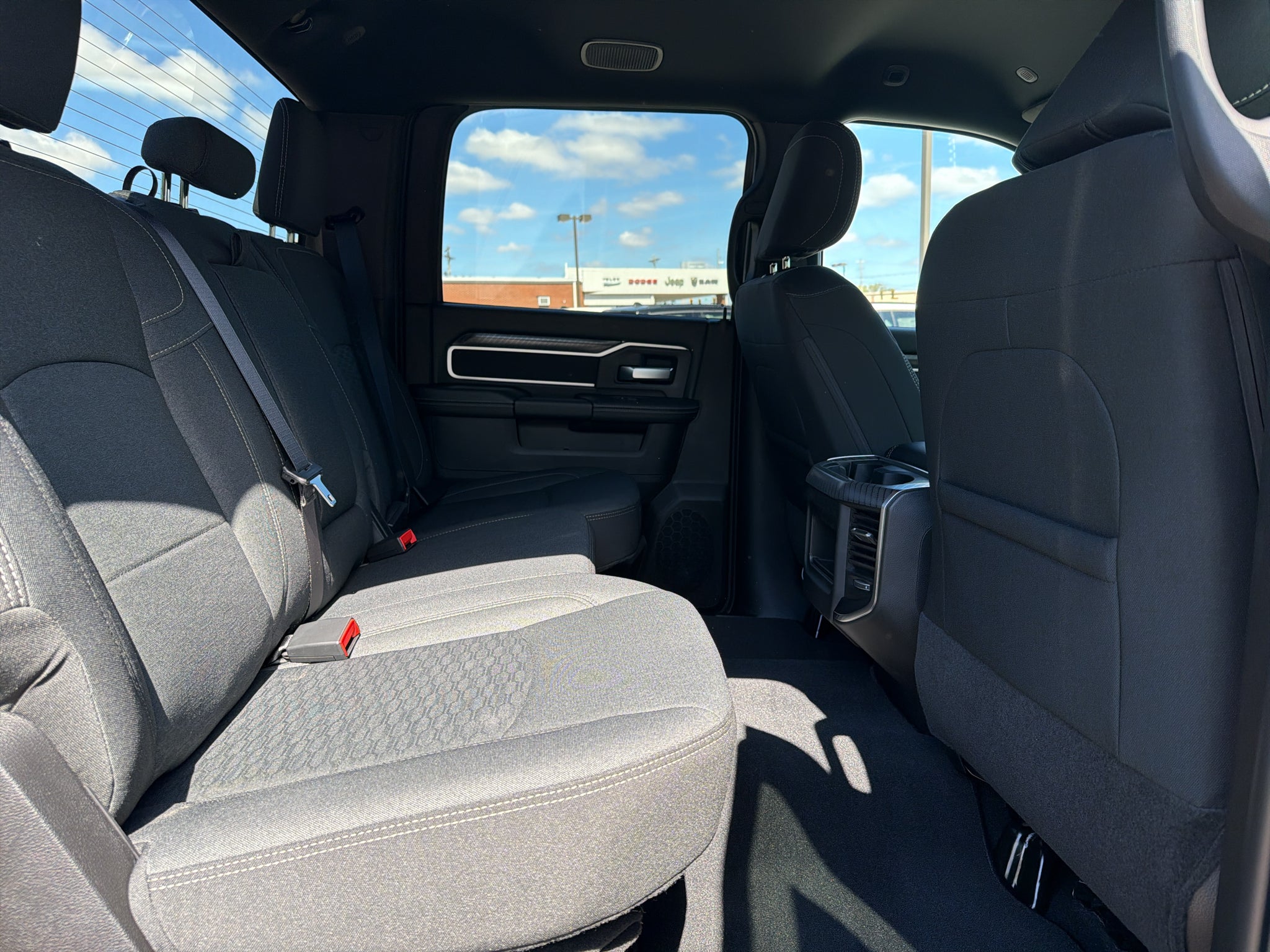 2027 RAM Ram 2500 RAM 2500 BIG HORN CREW CAB 4X4 6'4' BOX