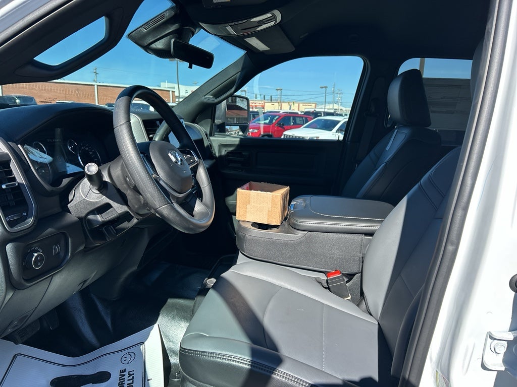 2026 RAM Ram 3500 RAM 3500 TRADESMAN CREW CAB 4X4 8' BOX