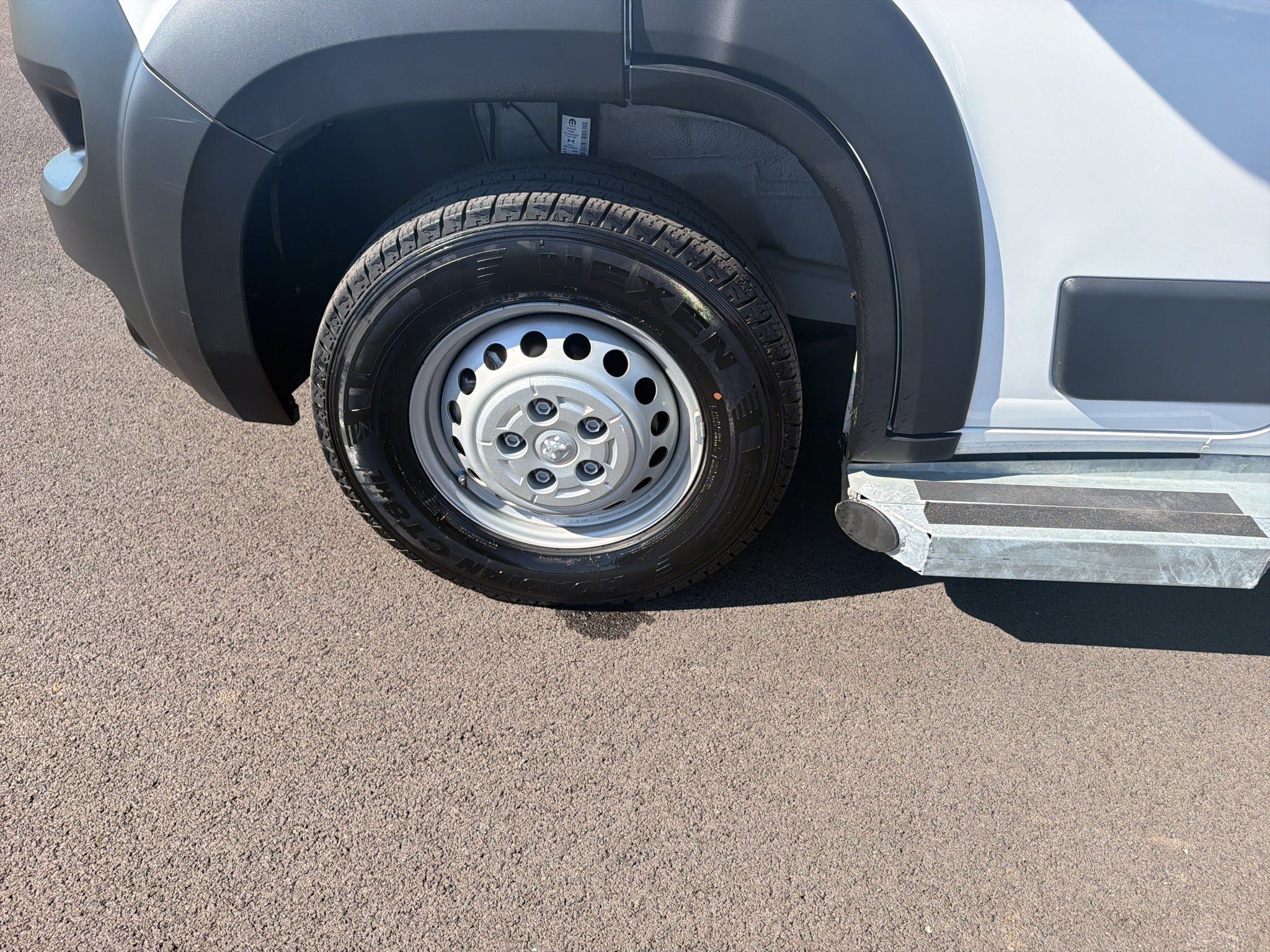 2025 RAM ProMaster 2500 Cargo Van Tradesman Low Roof 136' WB w/Pass Seat
