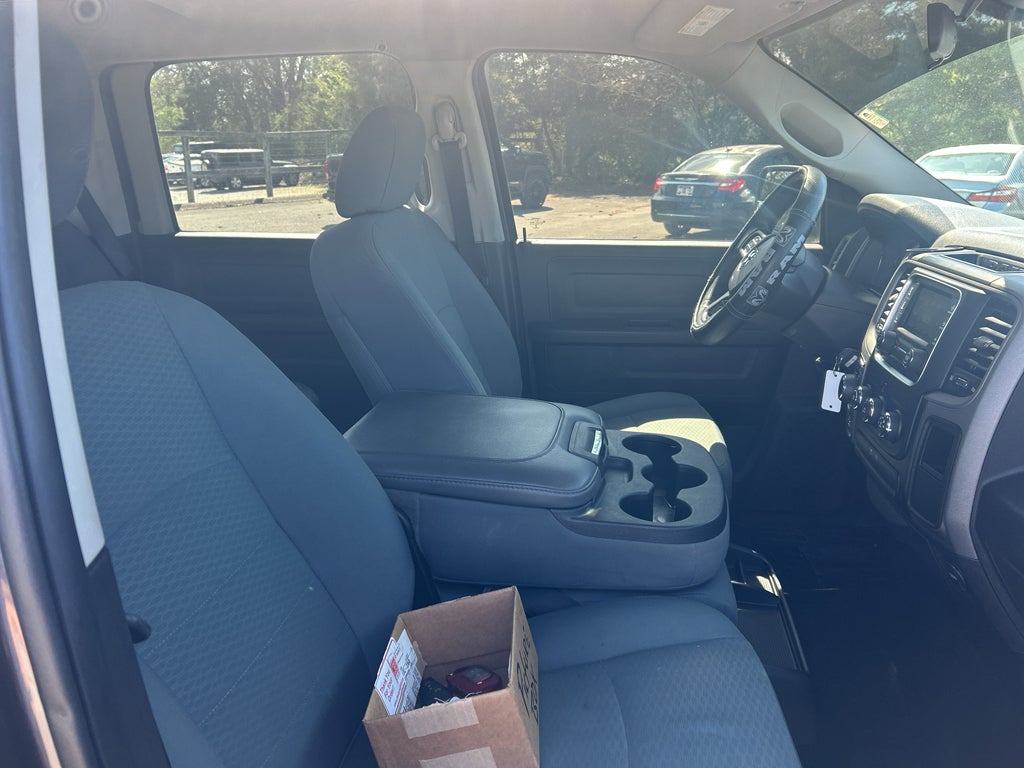 2018 RAM 1500 Express Crew Cab 4x4 5'7' Box