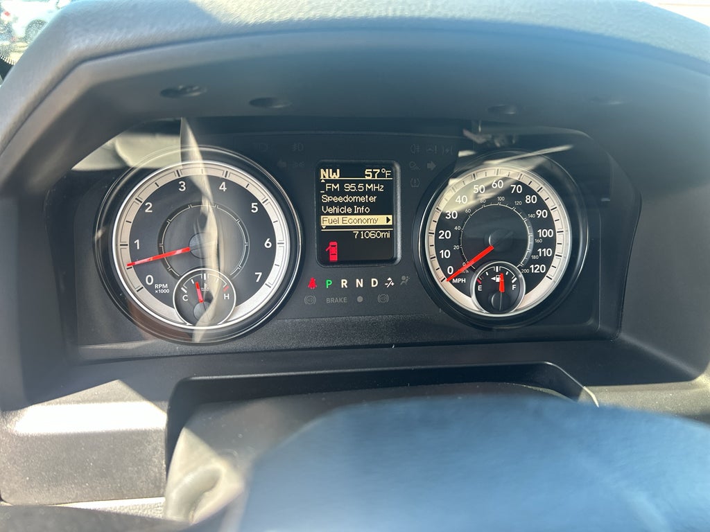 2018 RAM 1500 Express Crew Cab 4x4 5'7' Box