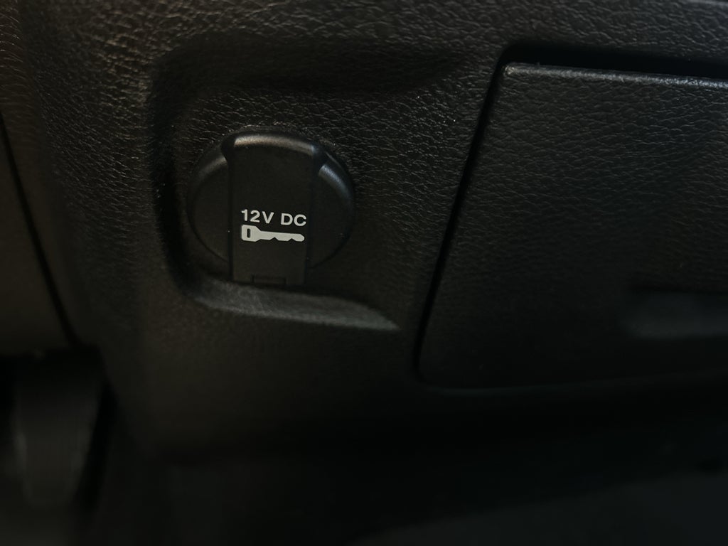 2018 RAM 1500 Express Crew Cab 4x4 5'7' Box