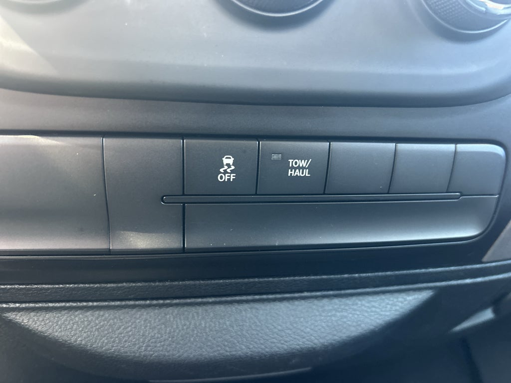 2018 RAM 1500 Express Crew Cab 4x4 5'7' Box