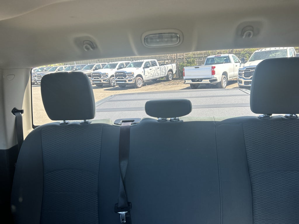 2018 RAM 1500 Express Crew Cab 4x4 5'7' Box