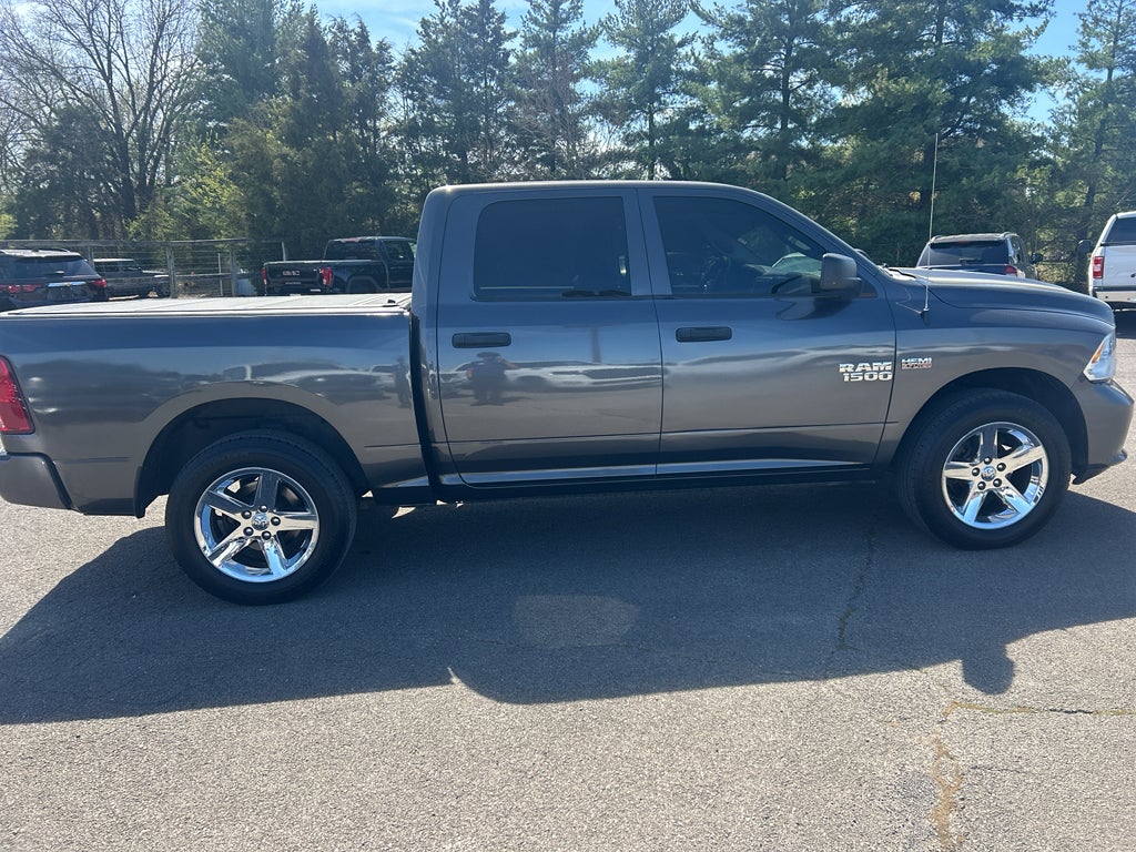 2018 RAM 1500 Express Crew Cab 4x4 5'7' Box