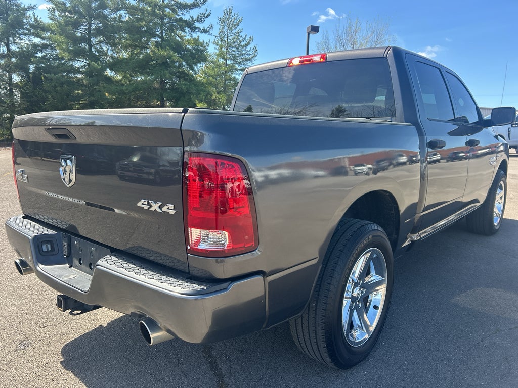 2018 RAM 1500 Express Crew Cab 4x4 5'7' Box