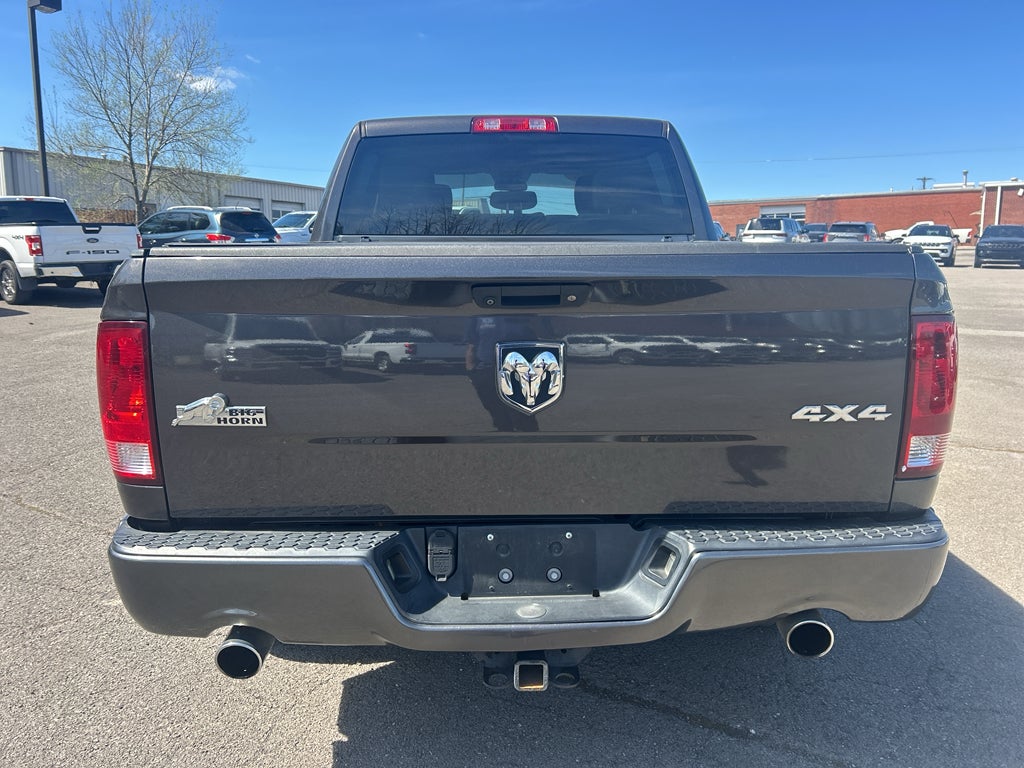 2018 RAM 1500 Express Crew Cab 4x4 5'7' Box