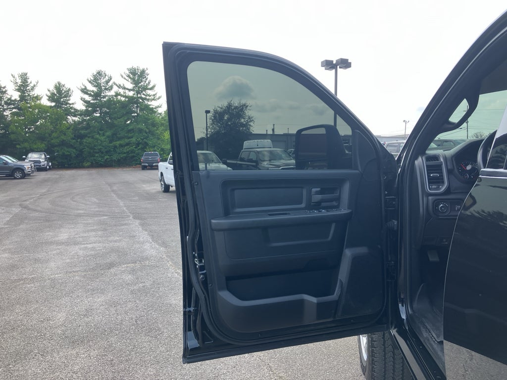 2024 RAM 2500 Tradesman Crew Cab 4x4 6'4' Box