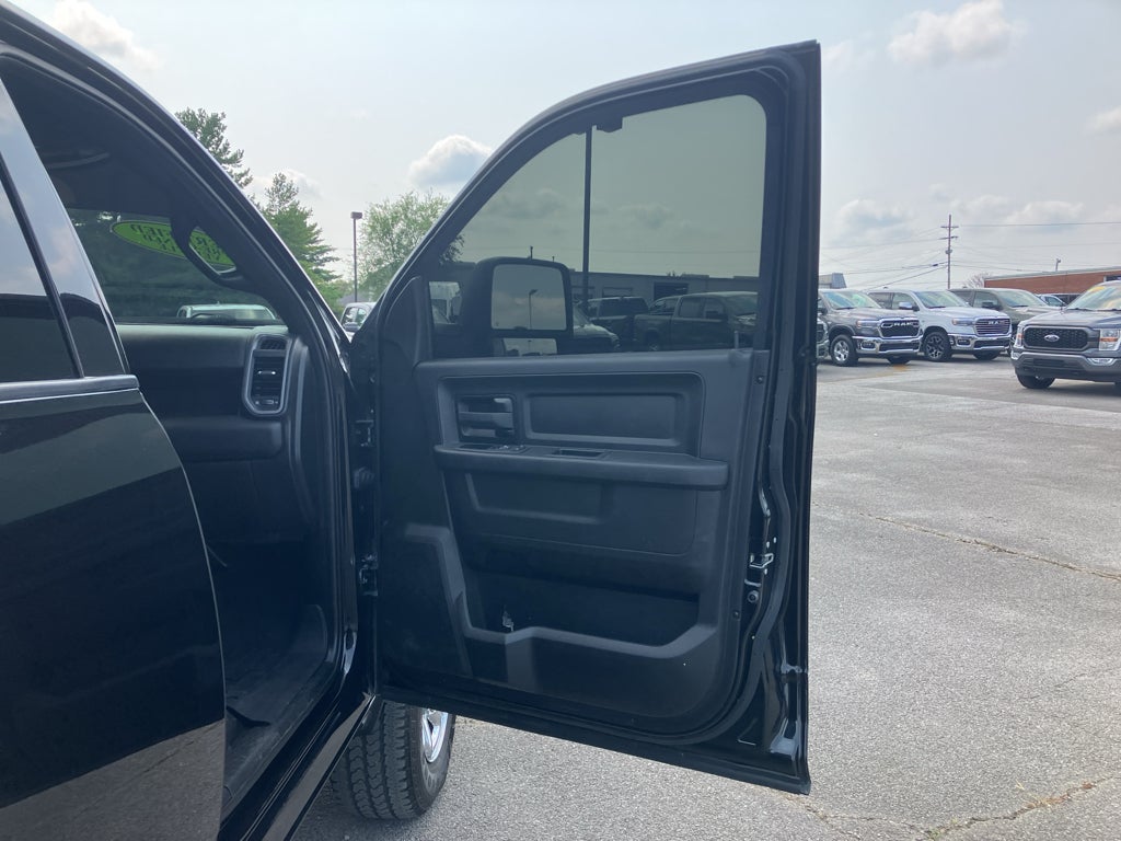 2024 RAM 2500 Tradesman Crew Cab 4x4 6'4' Box