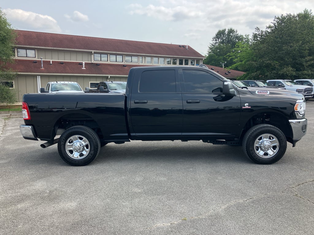 2024 RAM 2500 Tradesman Crew Cab 4x4 6'4' Box