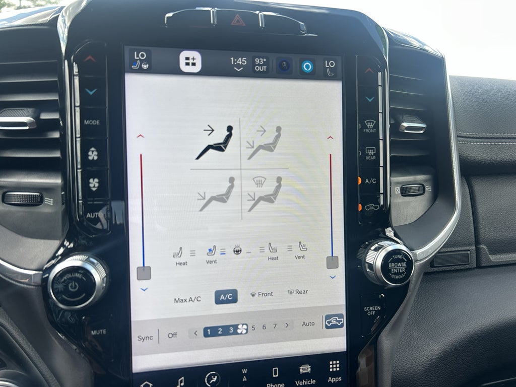 2022 RAM 2500 Laramie Crew Cab 4x4 6'4' Box