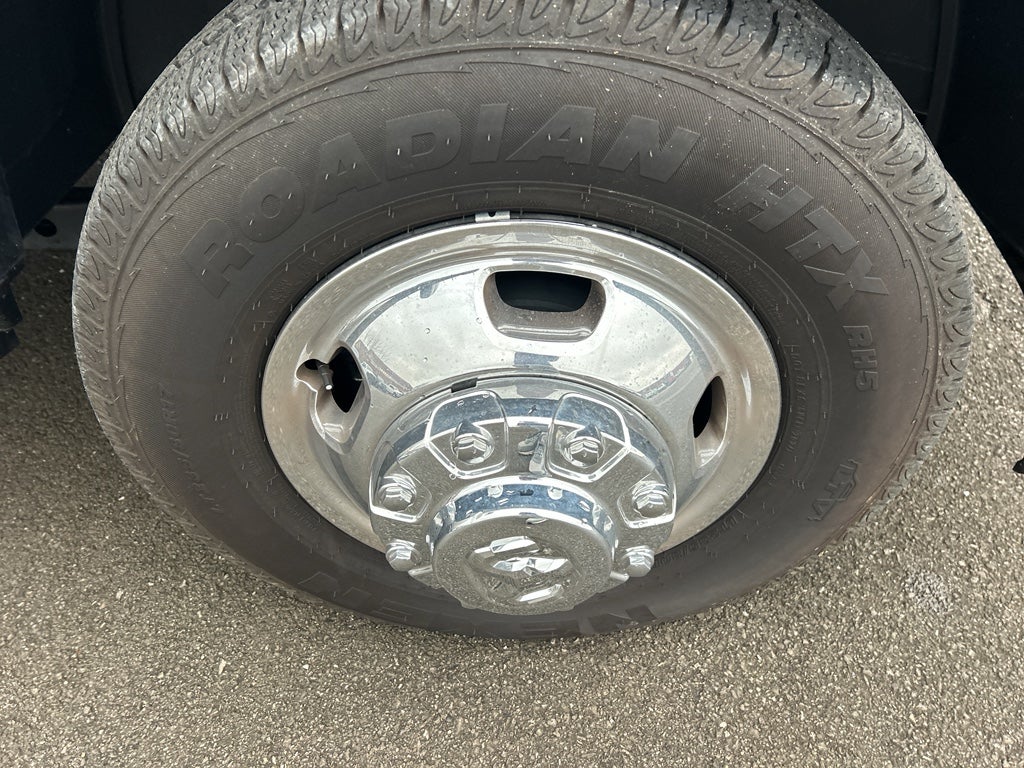 2024 RAM 3500 Chassis Tradesman/SLT/Laramie/Limited