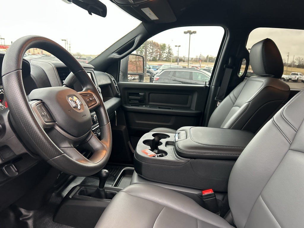 2024 RAM 3500 Chassis Tradesman/SLT/Laramie/Limited