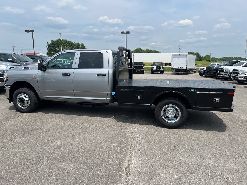 2024 RAM Ram 3500 Chassis Cab RAM 3500 TRADESMAN CREW CAB CHASSIS 4X4 60' CA