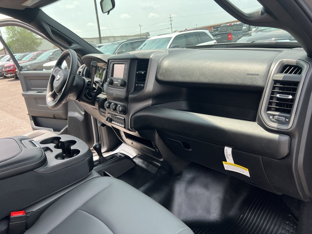 2024 RAM Ram 3500 Chassis Cab RAM 3500 TRADESMAN CREW CAB CHASSIS 4X4 60' CA