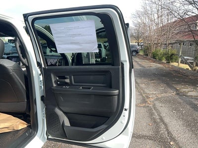 2024 RAM Ram 3500 Chassis Cab RAM 3500 TRADESMAN CREW CAB CHASSIS 4X4 60' CA