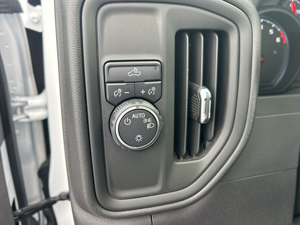 2025 Chevrolet Silverado 1500 2WD Regular Cab Long Bed WT