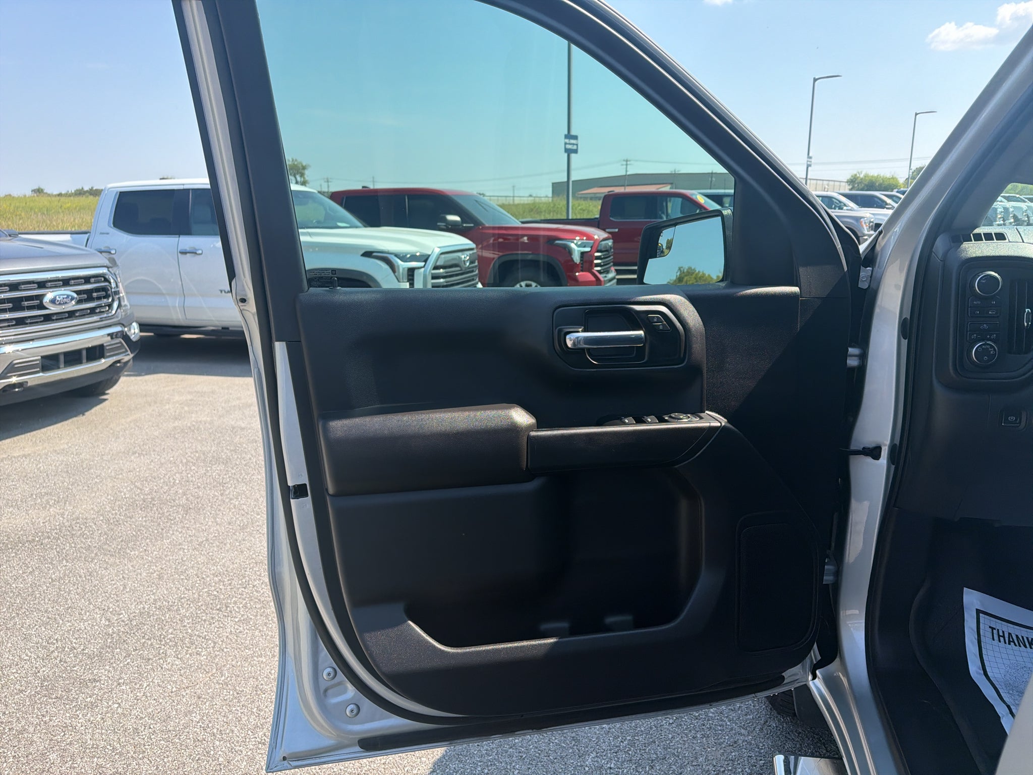 2022 Chevrolet Silverado 1500 LTD 4WD Crew Cab Short Bed Custom