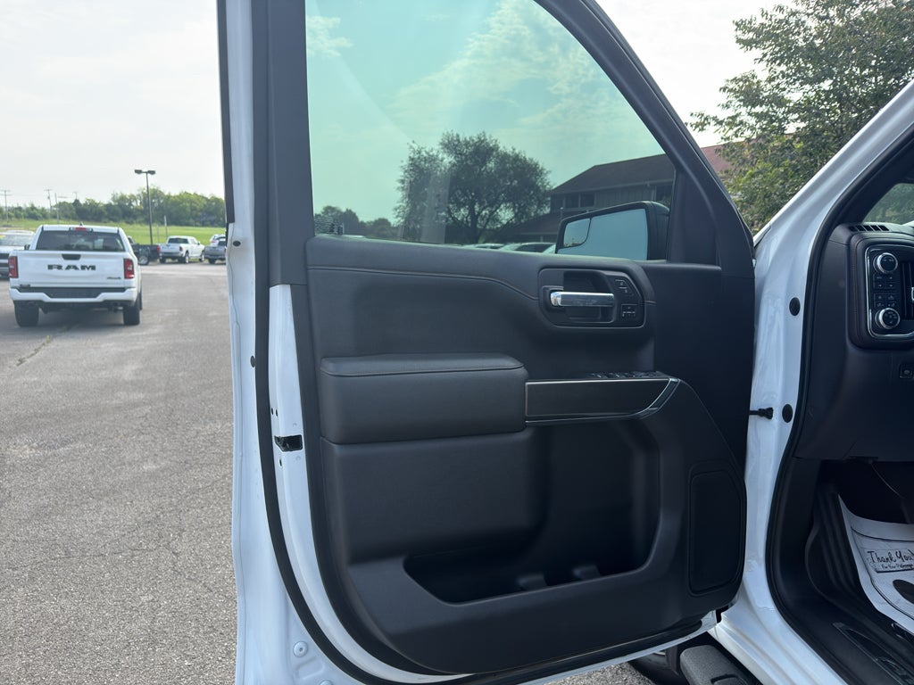 2021 GMC Sierra 1500 4WD Crew Cab Short Box AT4