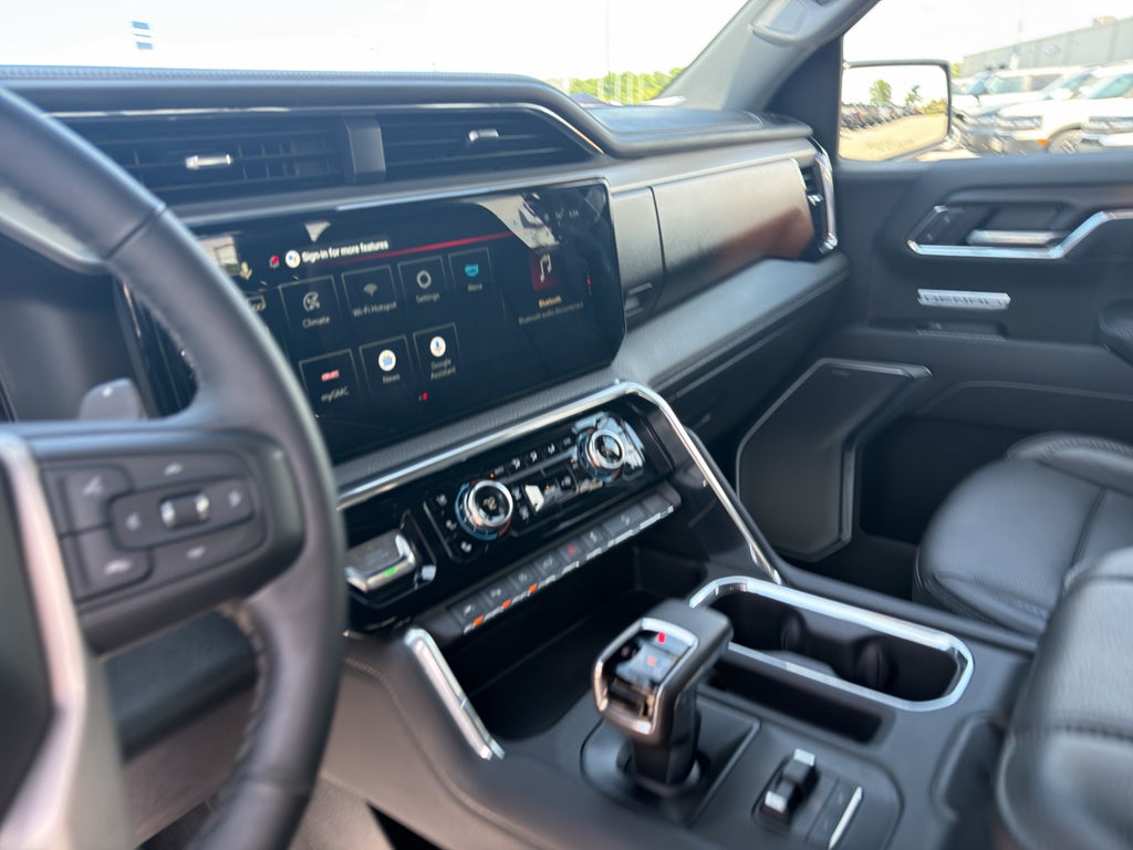 2025 GMC Sierra 1500 4WD Crew Cab Short Box Denali