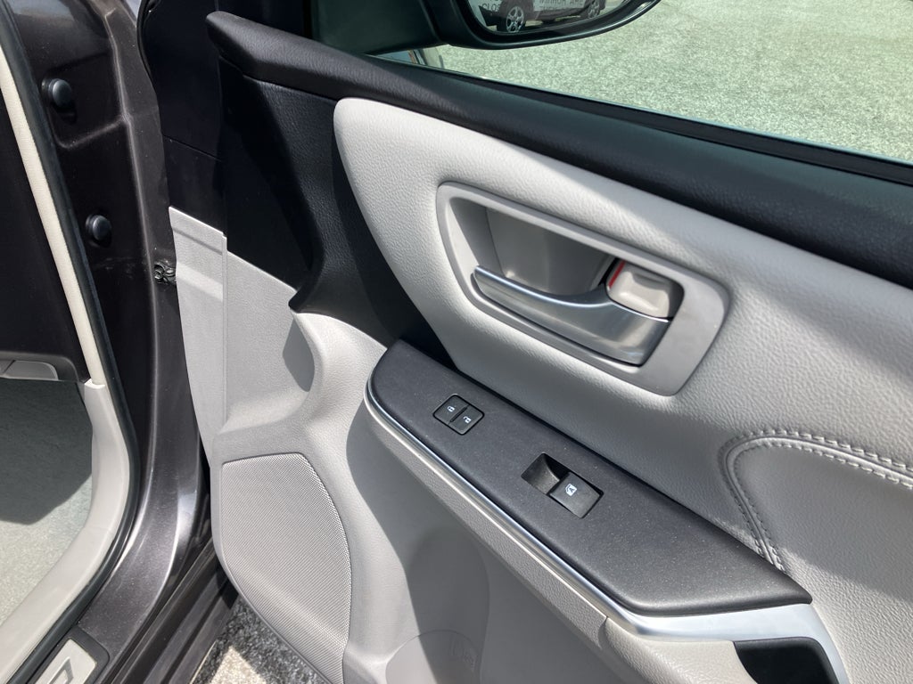 2016 Toyota Camry XLE