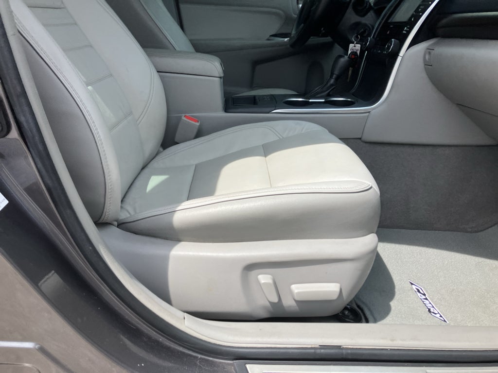 2016 Toyota Camry XLE